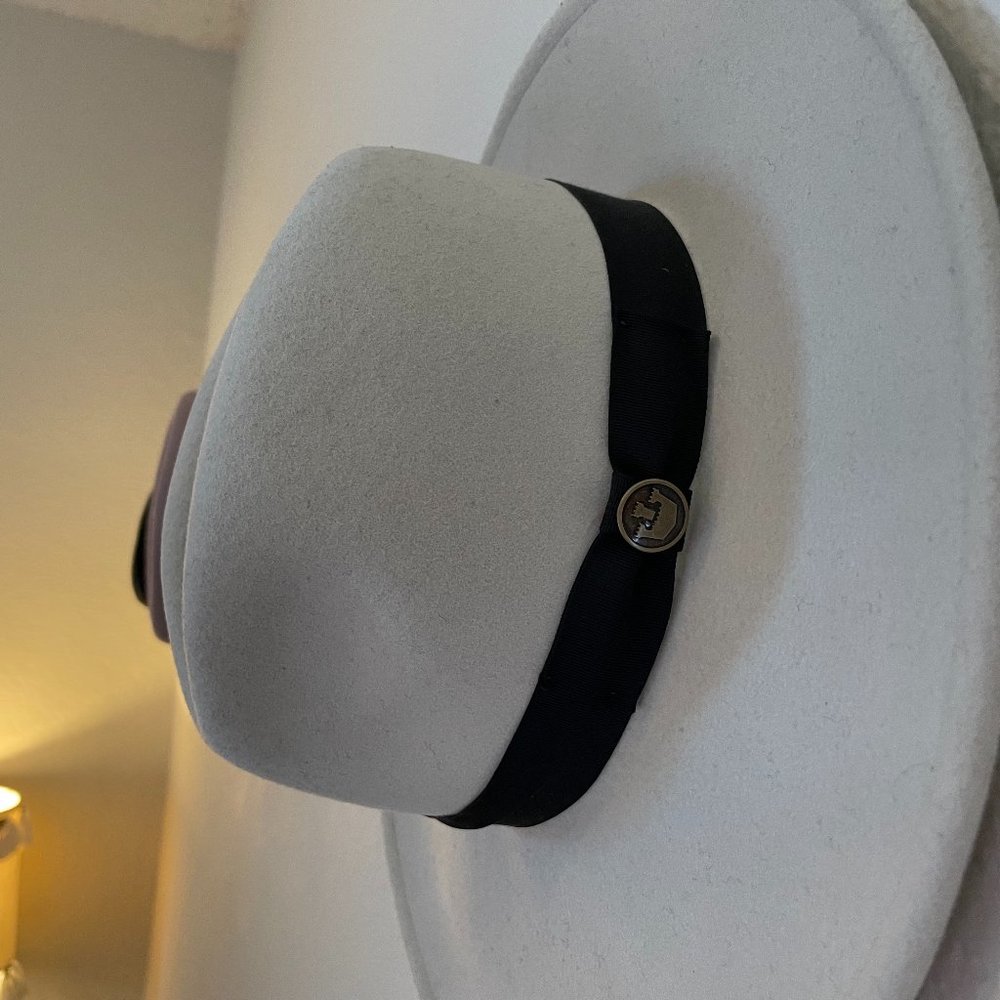 Goorin Brothers white wool women's hat, size medium